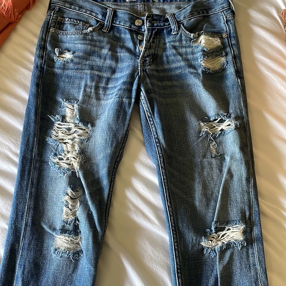 🦌Abercrombie & Fitch Boyfriend Straight Distressed Jeans - Picture 8 of 8